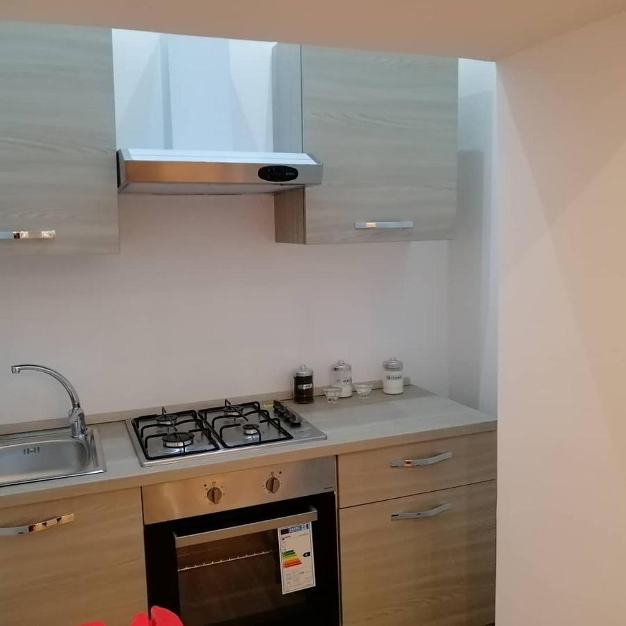 Apartamento La Dimora Dei Borbone Nápoles Exterior foto